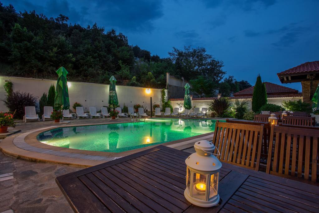 Hotel Saint Konstantin Glavatartsi Buitenkant foto