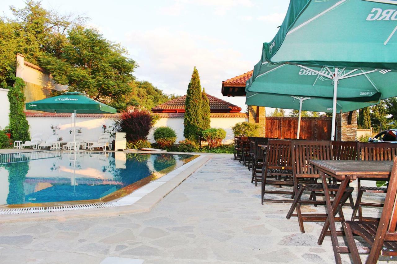 Hotel Saint Konstantin Glavatartsi Buitenkant foto